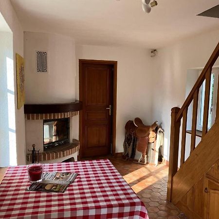 La Petite Maison De La Vallee Bazainville Exterior foto